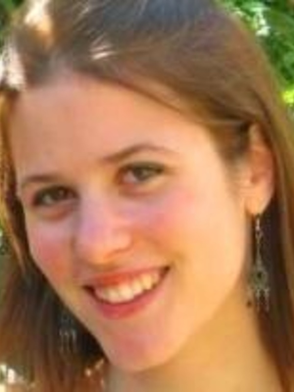  Alexandra Bacopoulos-Viau